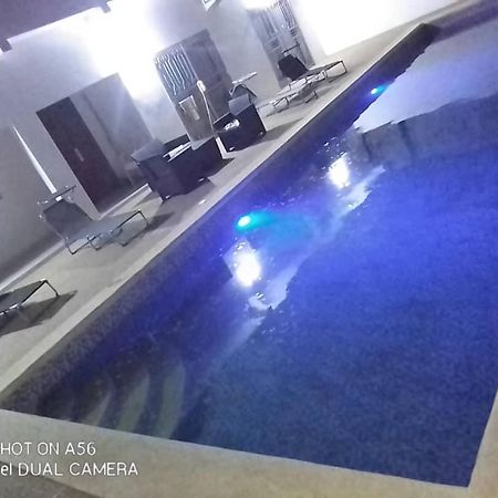 Villa Diambars Sali Tapé Exteriör bild