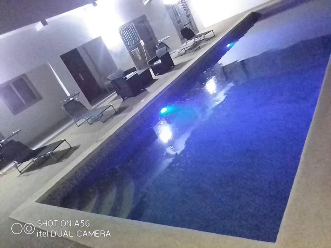 Villa Diambars Sali Tapé Exteriör bild